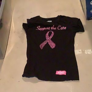 American crown tee size M.